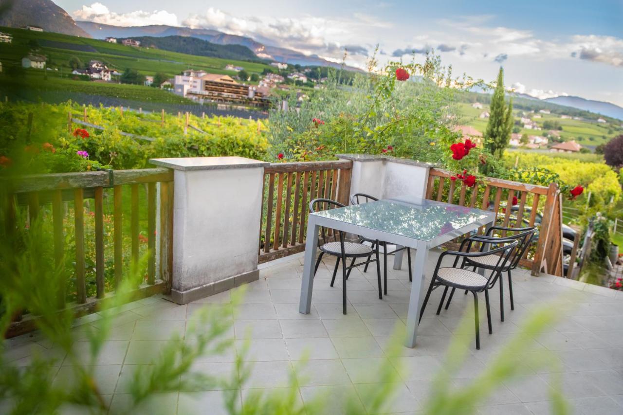 Lochererhof Apartment Appiano Sulla Strada Del Vino Bagian luar foto