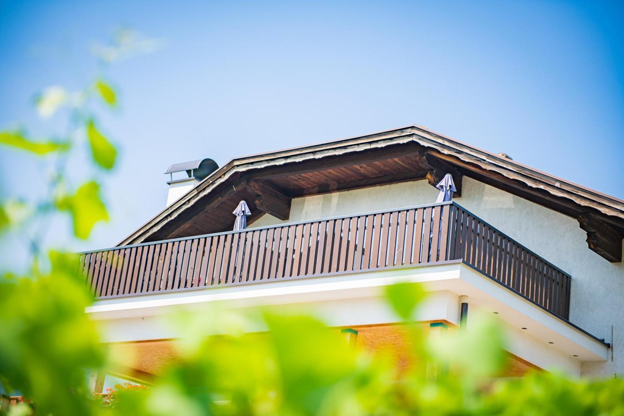 Lochererhof Apartment Appiano Sulla Strada Del Vino Bagian luar foto