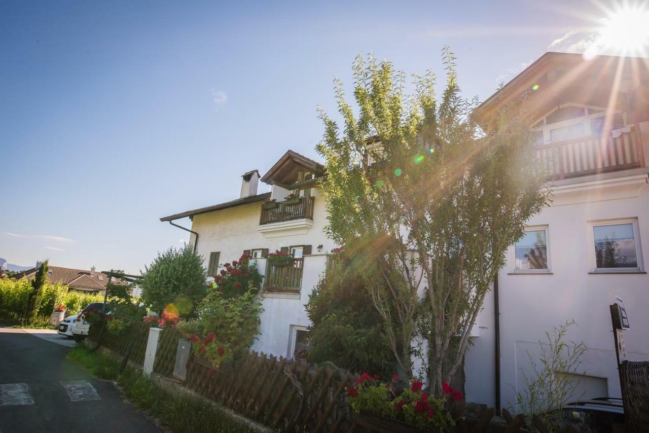 Lochererhof Apartment Appiano Sulla Strada Del Vino Bagian luar foto